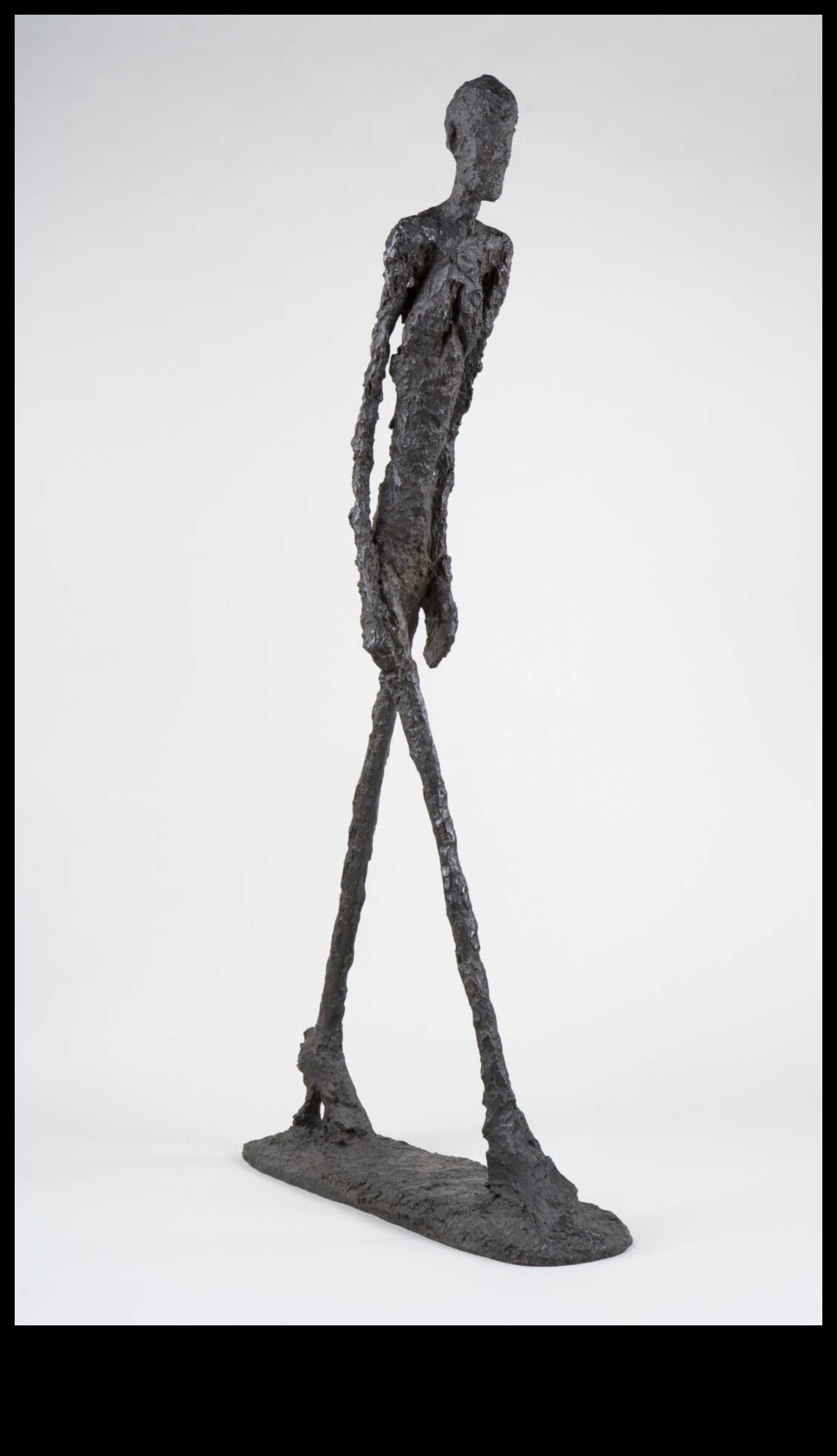 Dzīvās skulptūras: mākslinieciskā dinamisko ķermeņa rotājumu pasaule