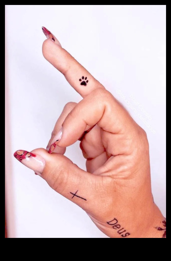 Nelieli triumfi: izbaudiet pirkstu tetovējumu mākslinieciskumu