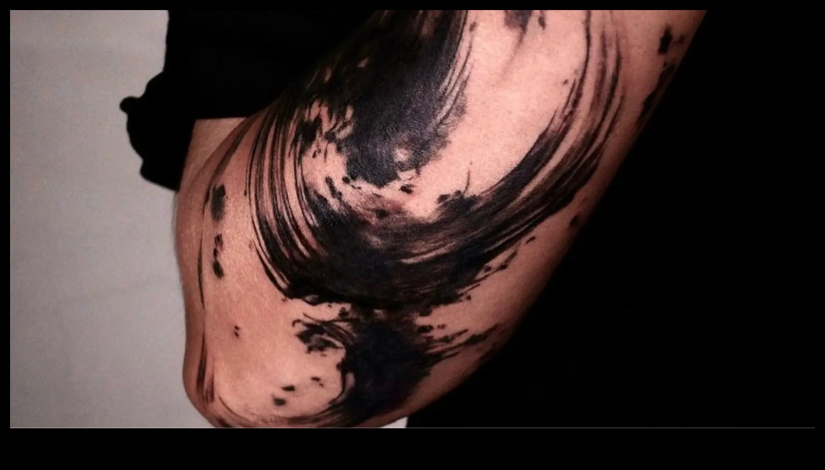 Drosmīgi paziņojumi: izteiksmīgas un spēcīgas tetovējumu idejas