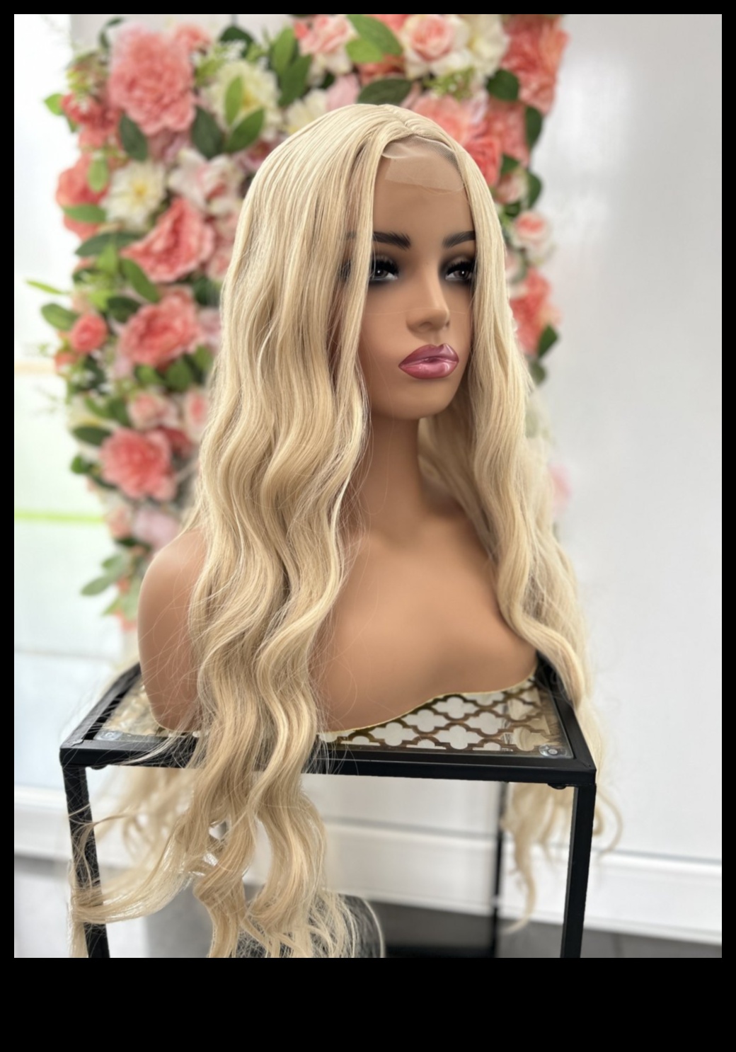 Beachy Bliss: vienkāršas, viļņotas frizūras saules skūpstītam izskatam