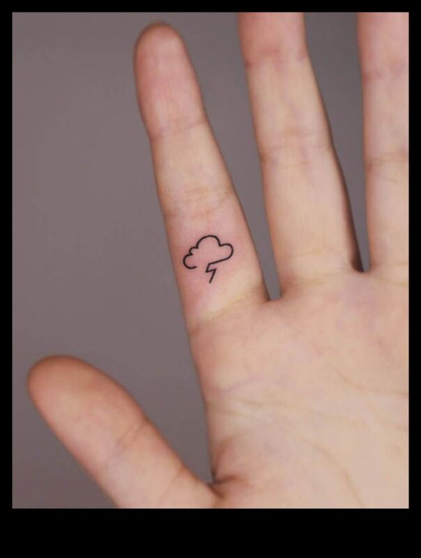 Nelieli triumfi: izbaudiet pirkstu tetovējumu mākslinieciskumu