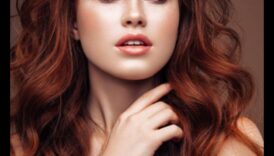 Vara cirtas un gludi stili: apgūstiet sarkanu un kastaņbrūnu matu tekstūru